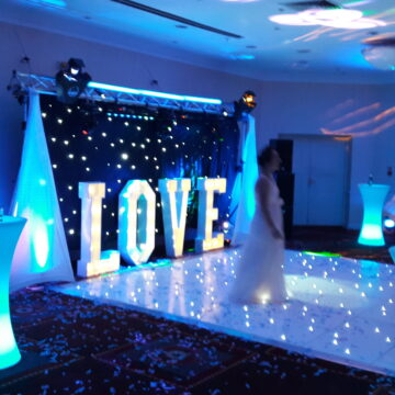 WEDDING SET UPS