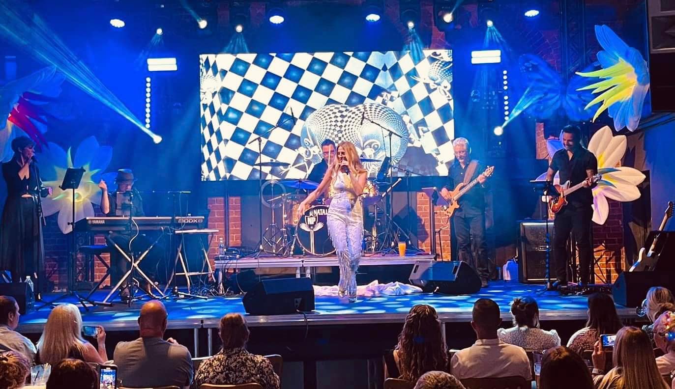 Leanne Love as Celine Dion - Image 2