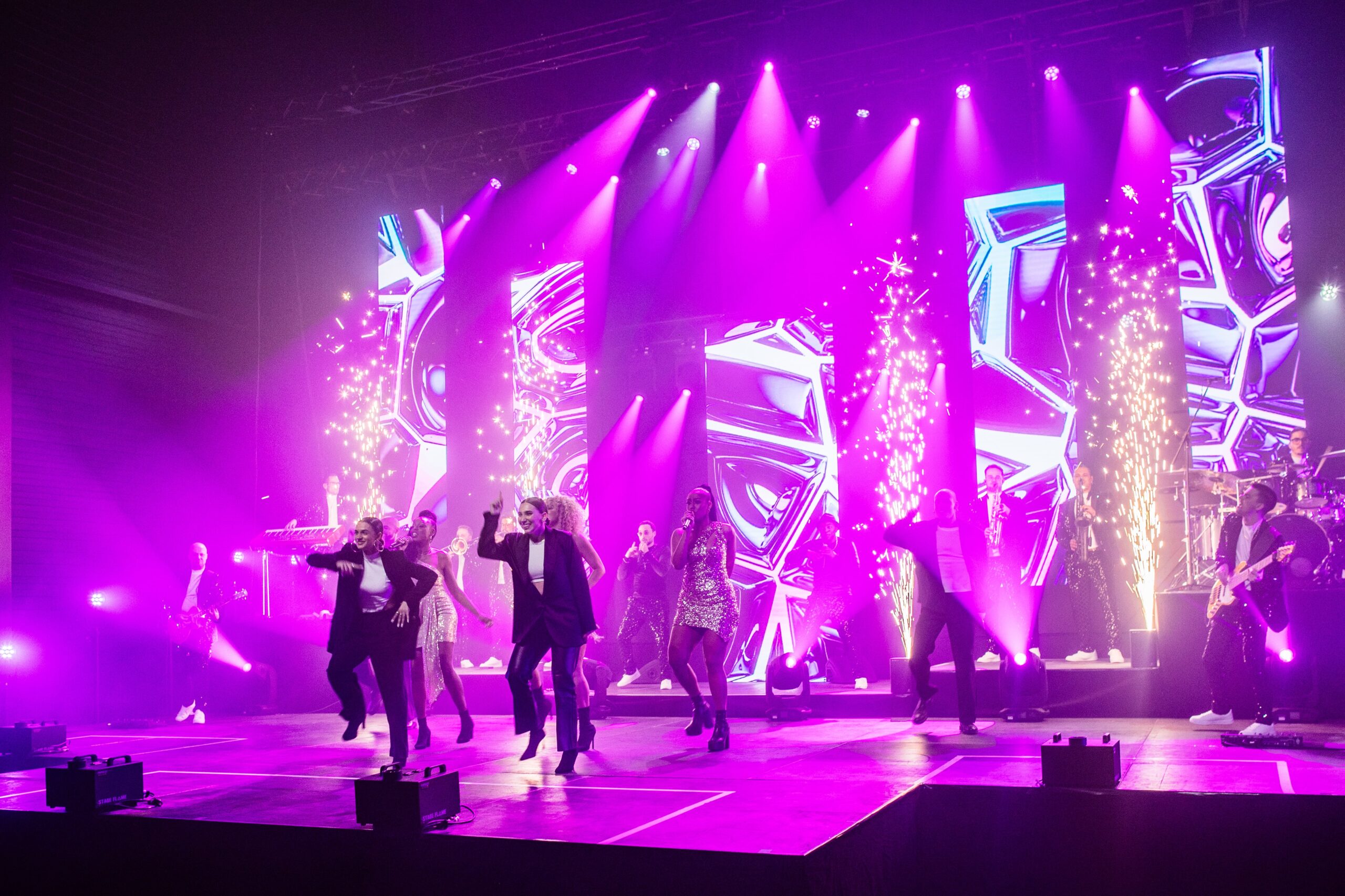 Midnight Avenue - Image 8