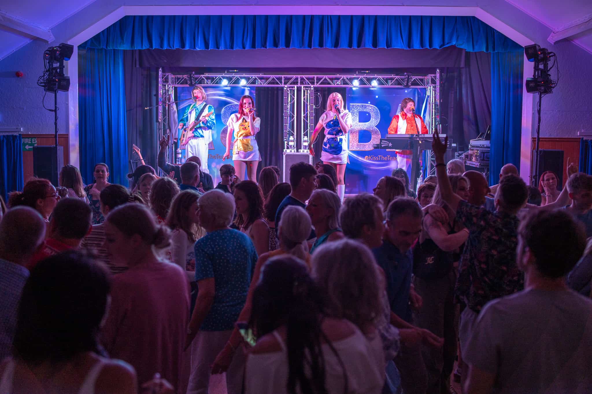 ABBA tribute band Kiss The Teacher