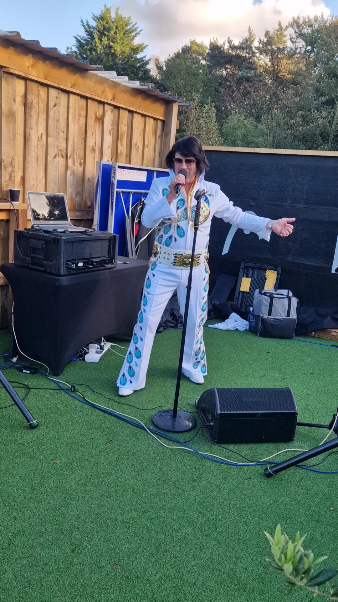 Andy A Memphis Professional Elvis Tribute Artist - Image 3